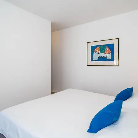 Kate's Perfect Family In Elaphiti * Šipanska Luka