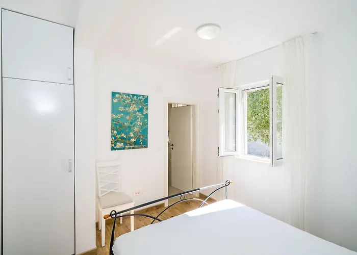 Kate's Perfect Family In Elaphiti Apartament